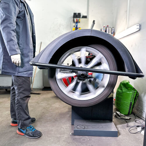 Reifenservice Reifenwechsel bei AK Automobile Schweiz